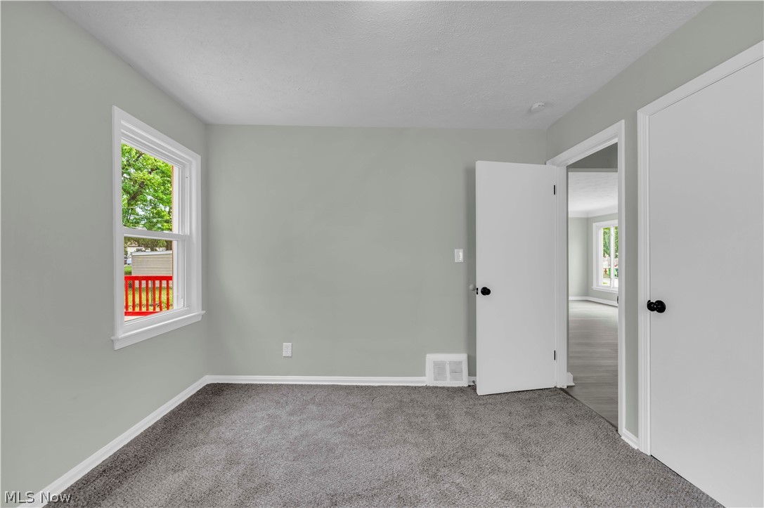 465 E 272 Street Euclid OH 44132