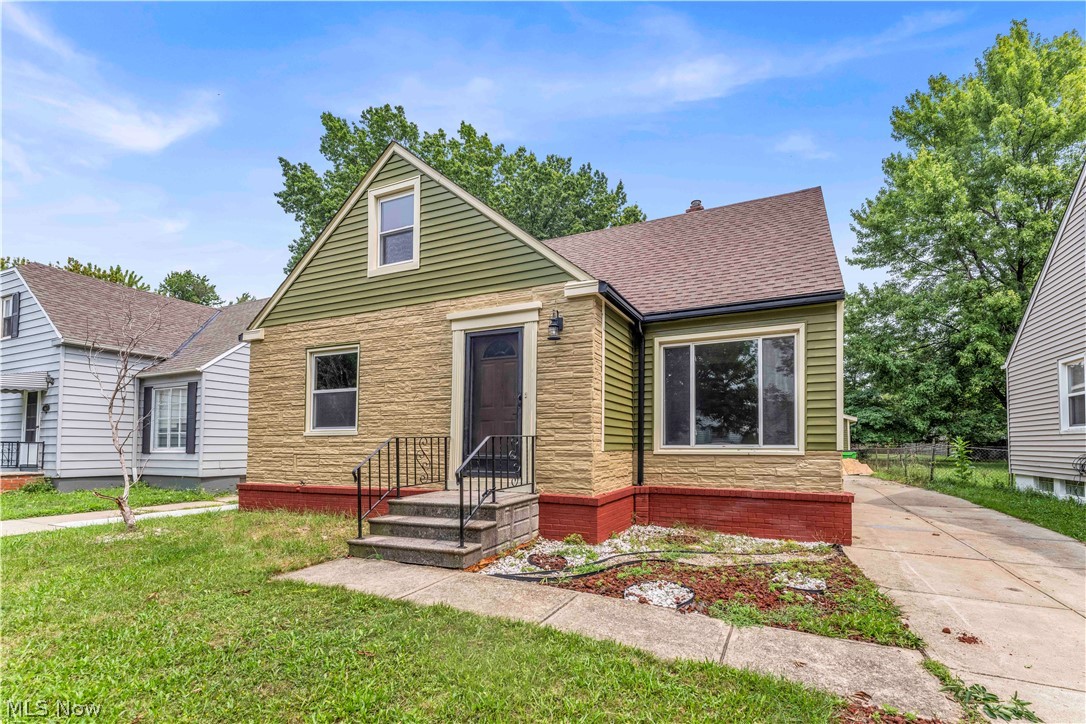 465 E 272 Street Euclid OH 44132