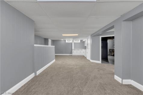 465 E 272 Street Euclid OH 44132