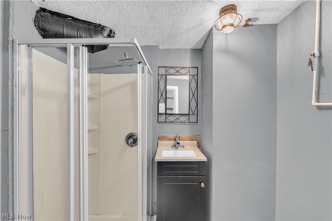 465 E 272 Street Euclid OH 44132