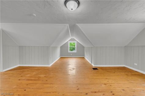 465 E 272 Street Euclid OH 44132