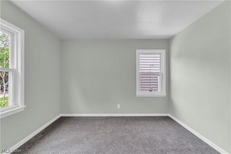 465 E 272 Street Euclid OH 44132