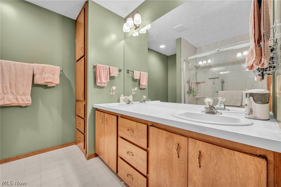 32912 Woodstone Circle North Ridgeville OH 44039