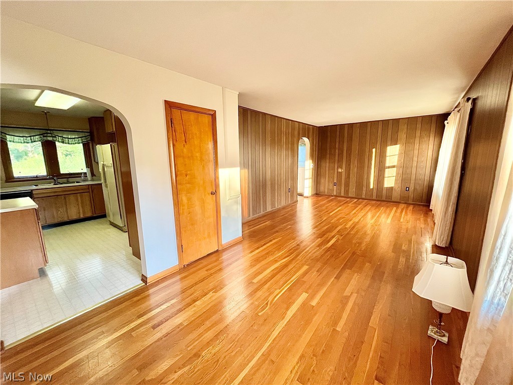 8238 Center Road Ashtabula OH 44004