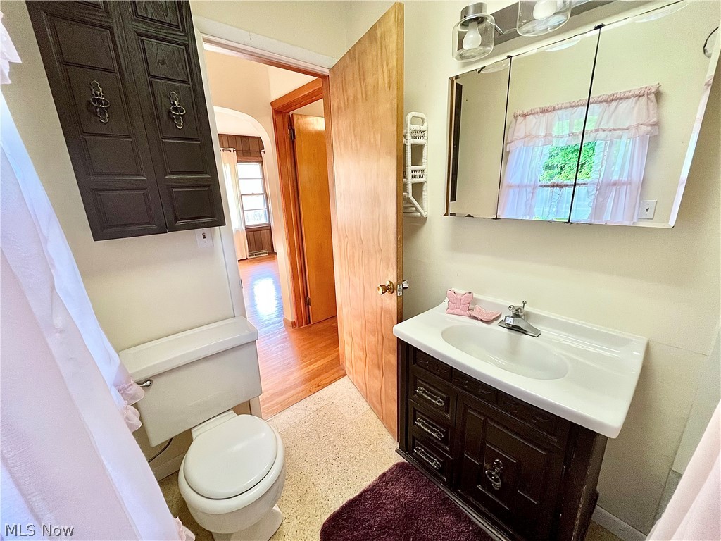 8238 Center Road Ashtabula OH 44004