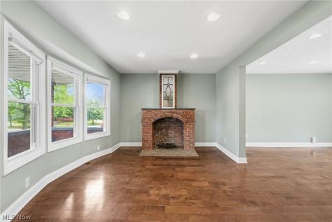 3478 Raymont Boulevard University Heights OH 44118