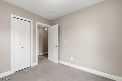3478 Raymont Boulevard University Heights OH 44118
