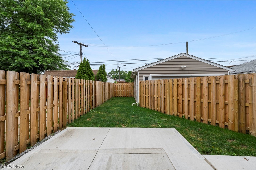 3478 Raymont Boulevard University Heights OH 44118
