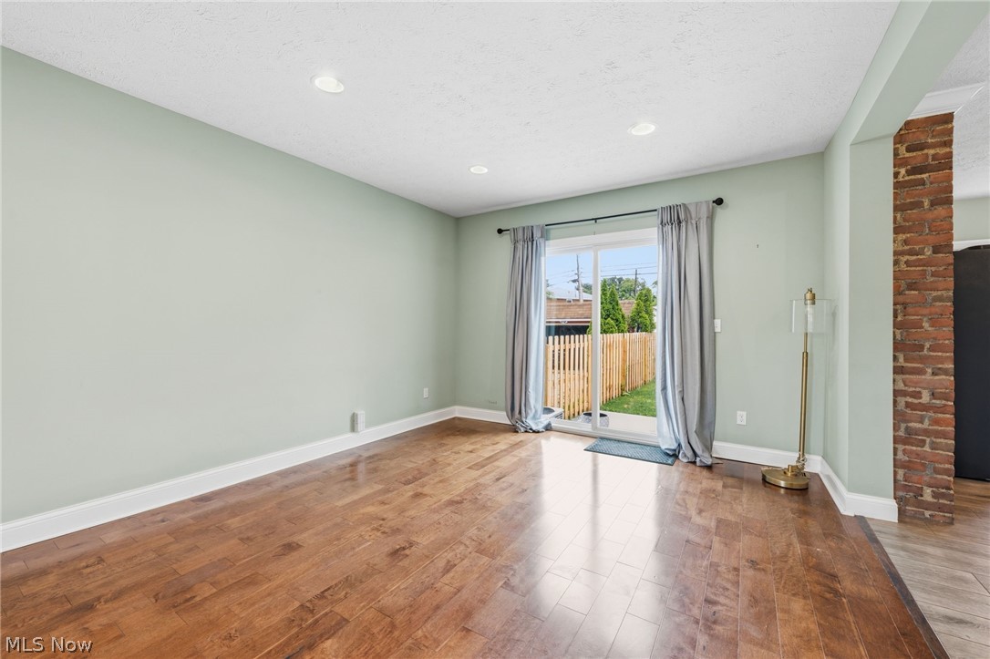 3478 Raymont Boulevard University Heights OH 44118