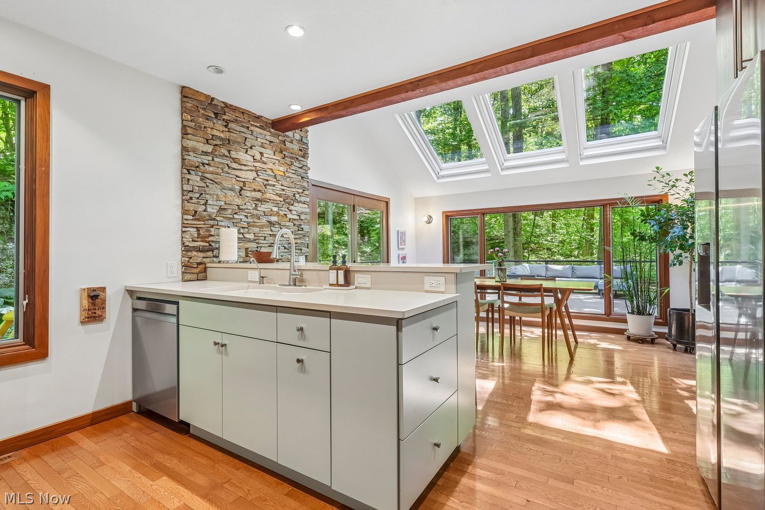 8395 Lucerne Drive Chagrin Falls OH 44023