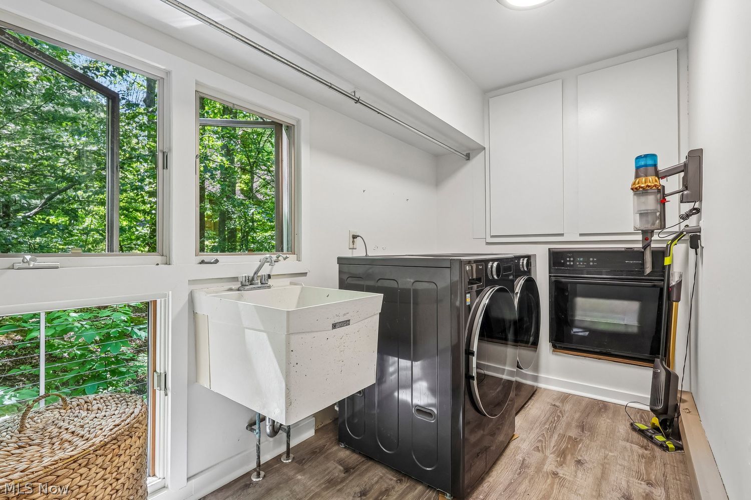 8395 Lucerne Drive Chagrin Falls OH 44023