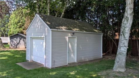 1020 E Lincoln Way Minerva OH 44657