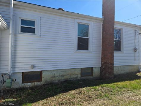 319 17th Street Elyria OH 44035