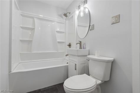 50 S Glencoe Drive Akron OH 44319