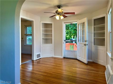 22571 Ivan Avenue Euclid OH 44123