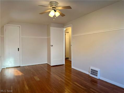 22571 Ivan Avenue Euclid OH 44123