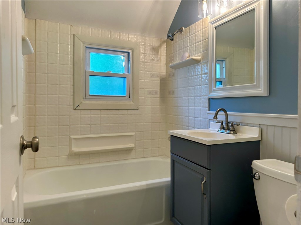 22571 Ivan Avenue Euclid OH 44123