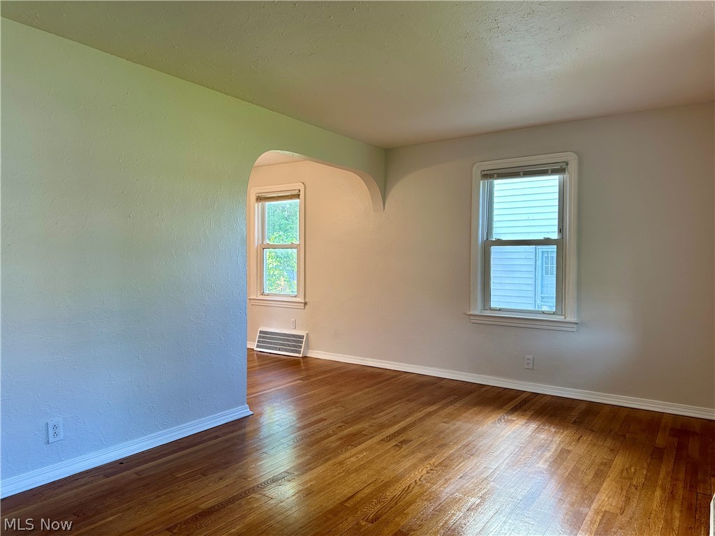 22571 Ivan Avenue Euclid OH 44123