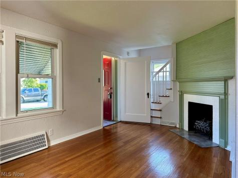 22571 Ivan Avenue Euclid OH 44123