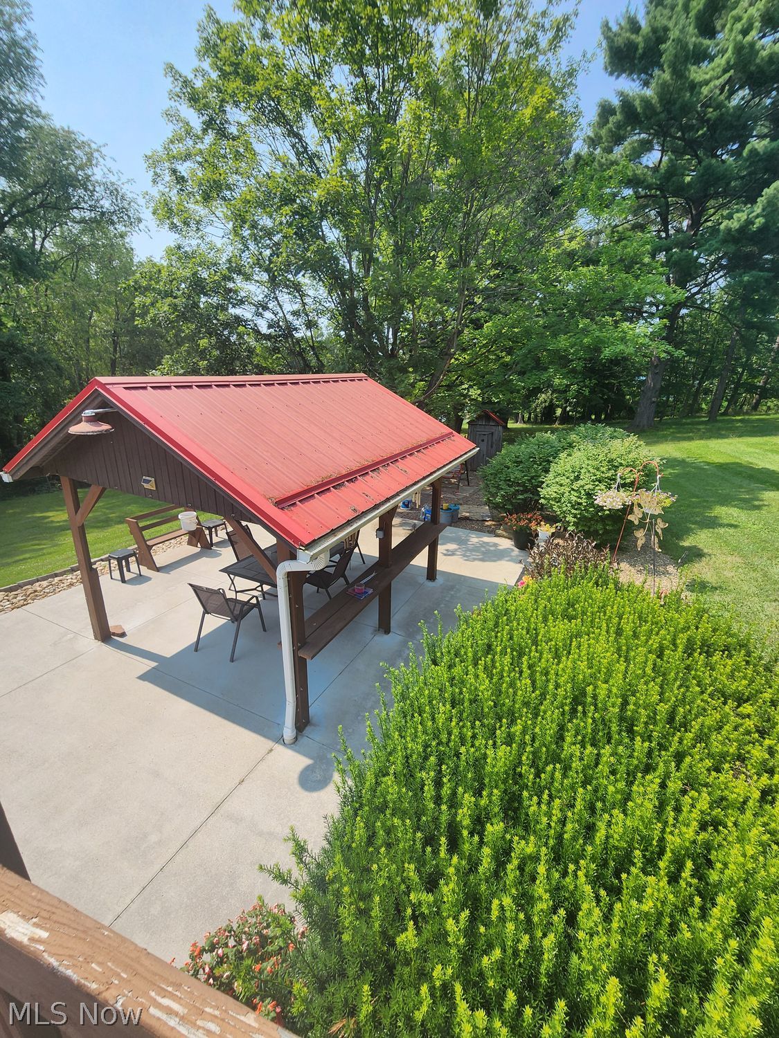 90 City View Drive Sherrodsville OH 44675