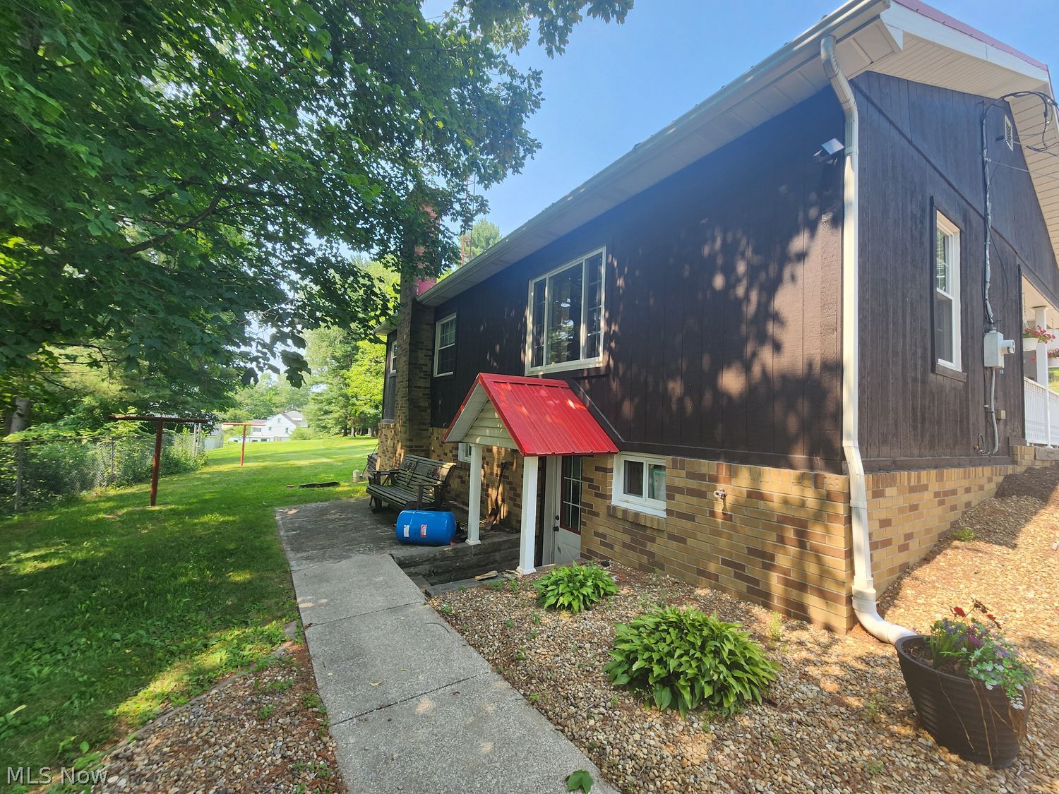 90 City View Drive Sherrodsville OH 44675