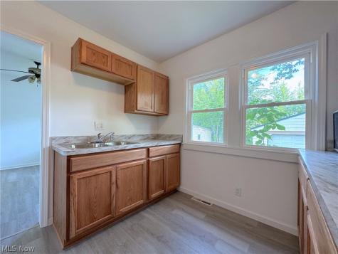 1505 E 196th Street Euclid OH 44117