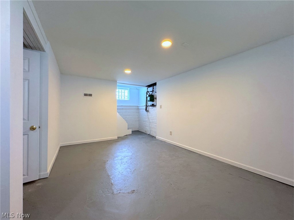 1505 E 196th Street Euclid OH 44117
