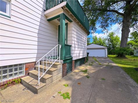 1505 E 196th Street Euclid OH 44117