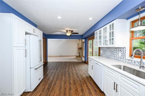 8460 Old Post Road Olmsted Falls OH 44138