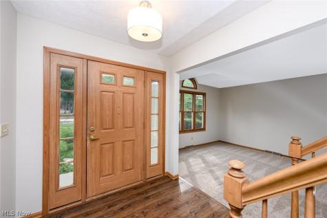 8460 Old Post Road Olmsted Falls OH 44138