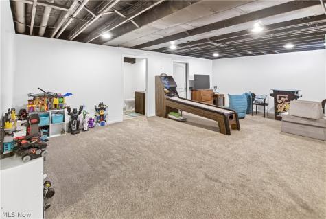38715 Berkshire Avenue Avon OH 44011