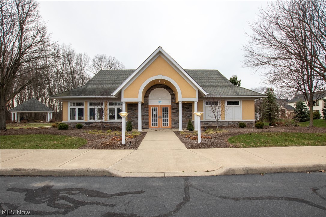 38715 Berkshire Avenue Avon OH 44011