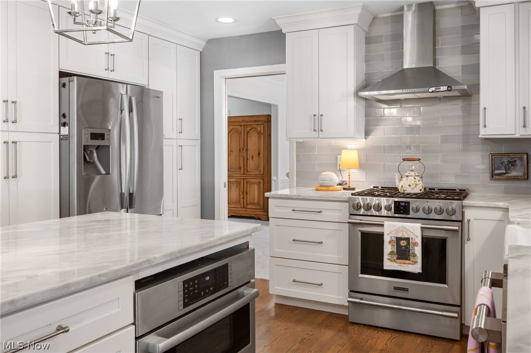 128 N Hayden Parkway Hudson OH 44236