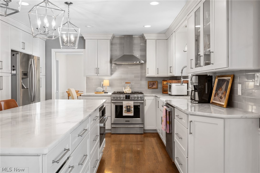 128 N Hayden Parkway Hudson OH 44236