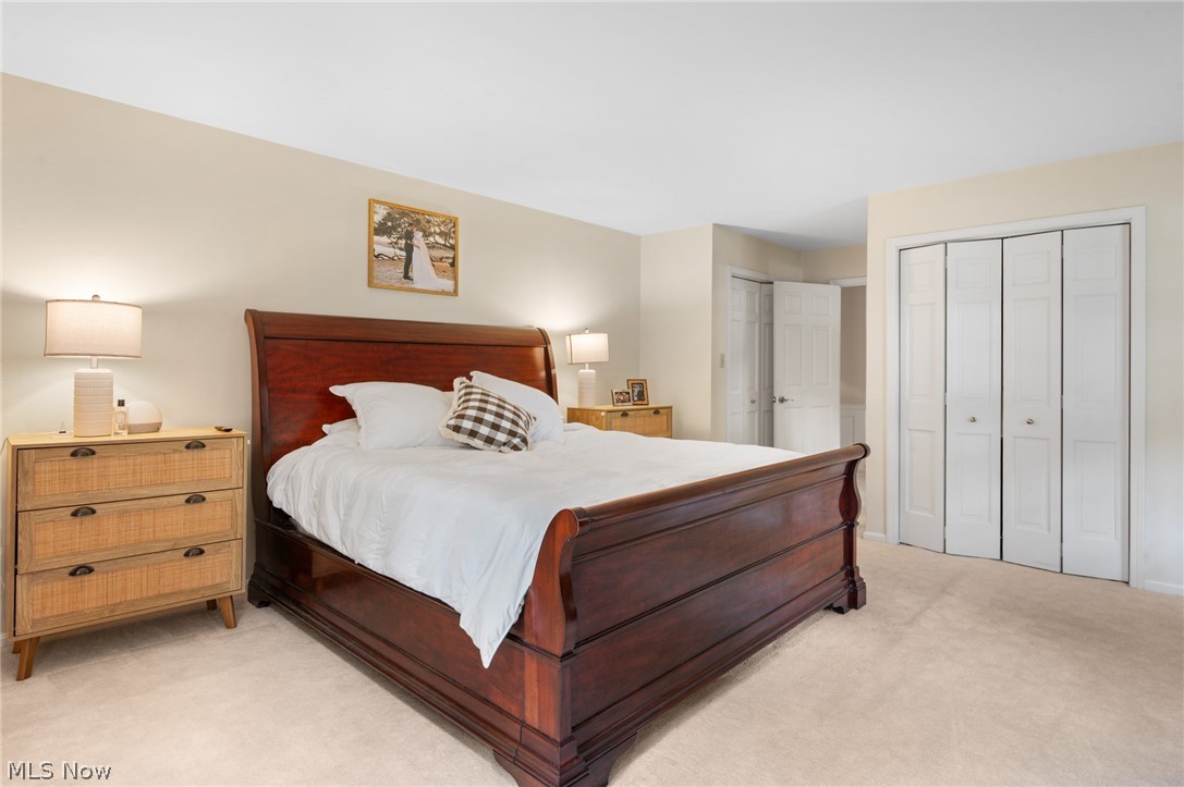 128 N Hayden Parkway Hudson OH 44236