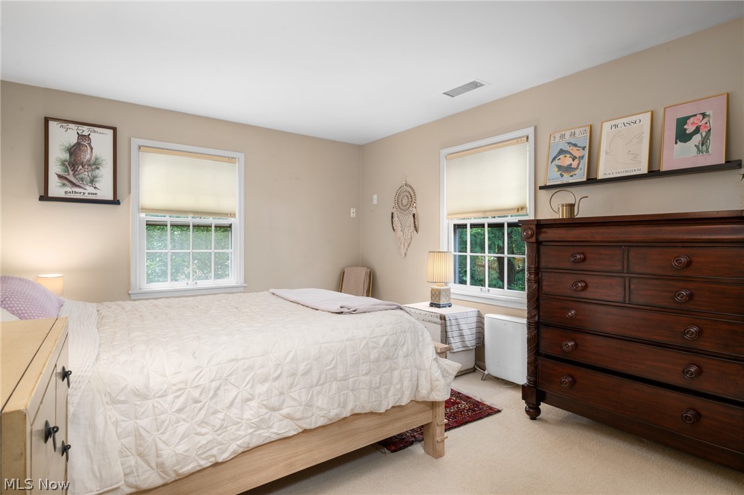 128 N Hayden Parkway Hudson OH 44236