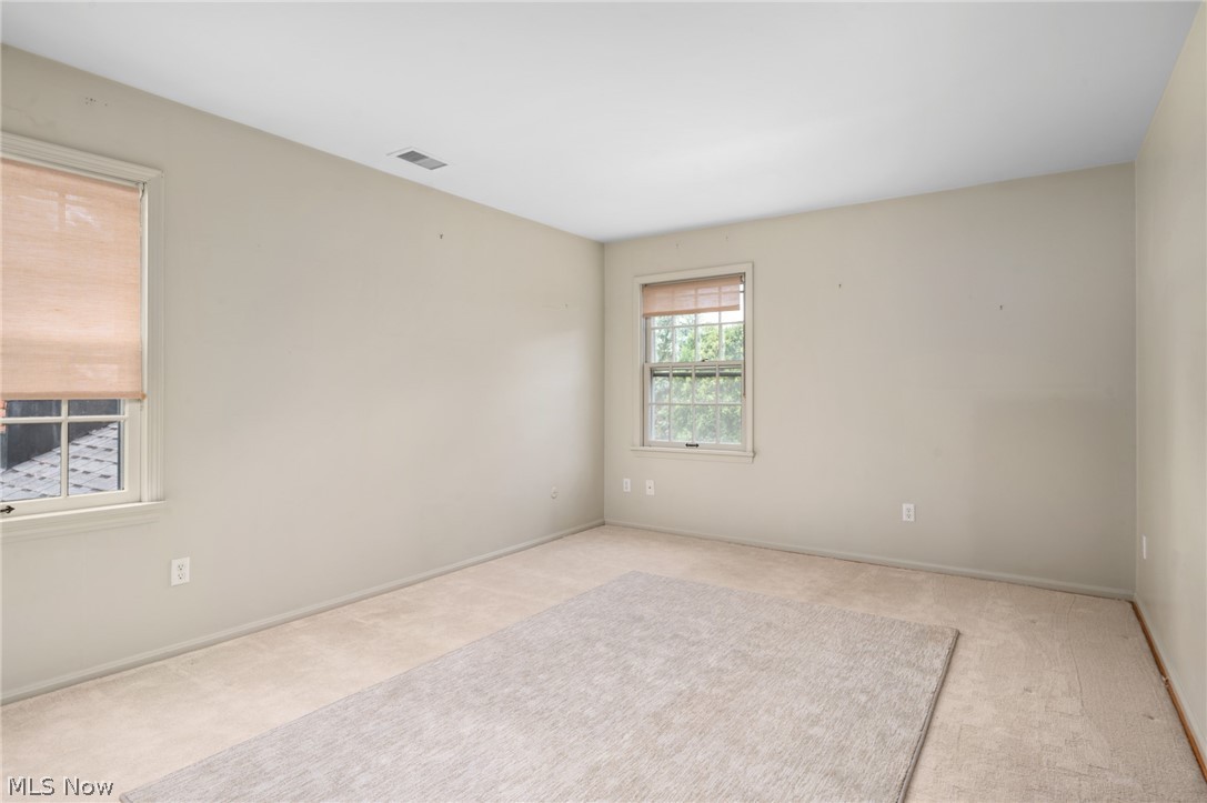 128 N Hayden Parkway Hudson OH 44236