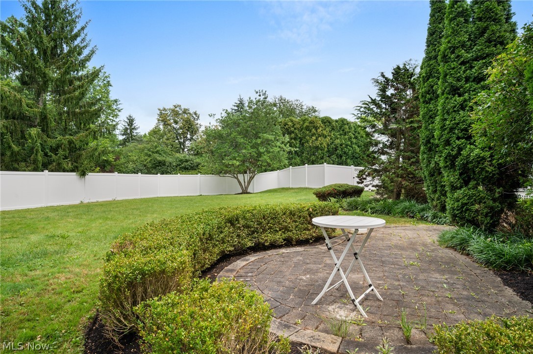 128 N Hayden Parkway Hudson OH 44236