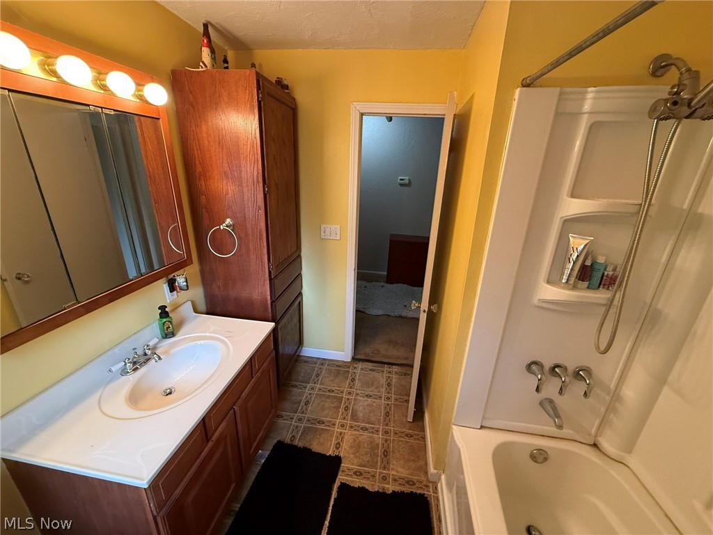 4924 Cleveland Avenue NW Canton OH 44709