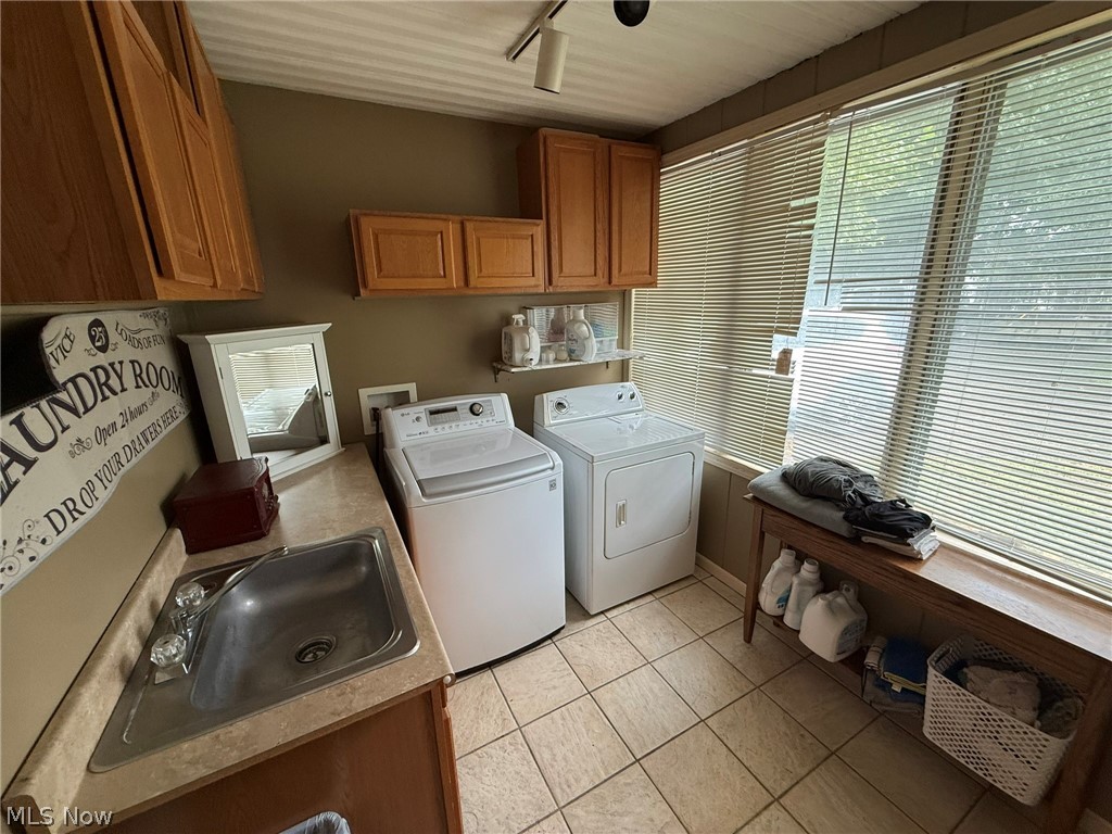 4924 Cleveland Avenue NW Canton OH 44709