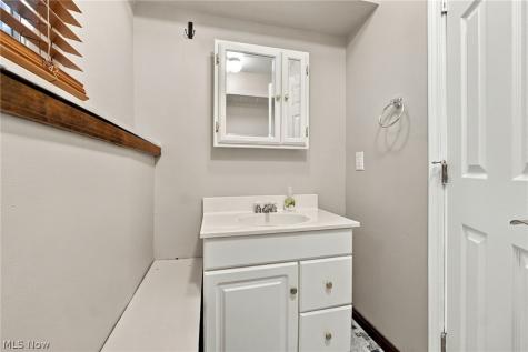 26956 Oxford Park Lane Olmsted Twp OH 44138