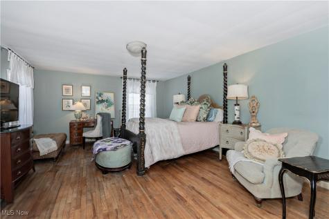 19850 Fairmount Boulevard Shaker Heights OH 44118