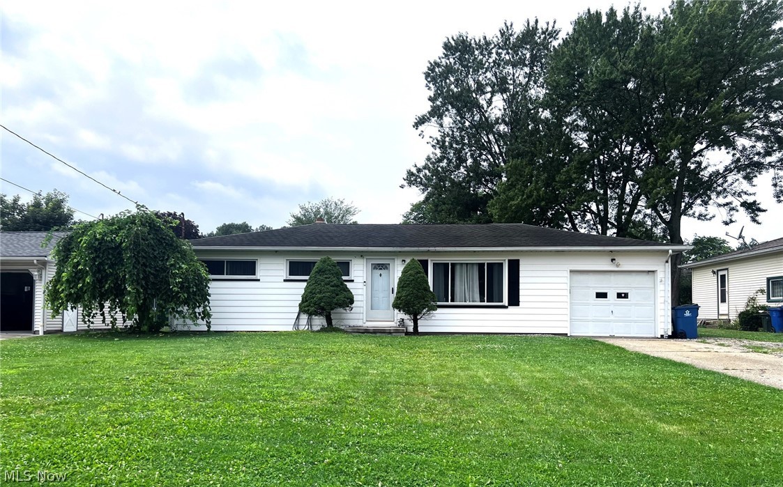 962 Adrian Circle Girard OH 44420