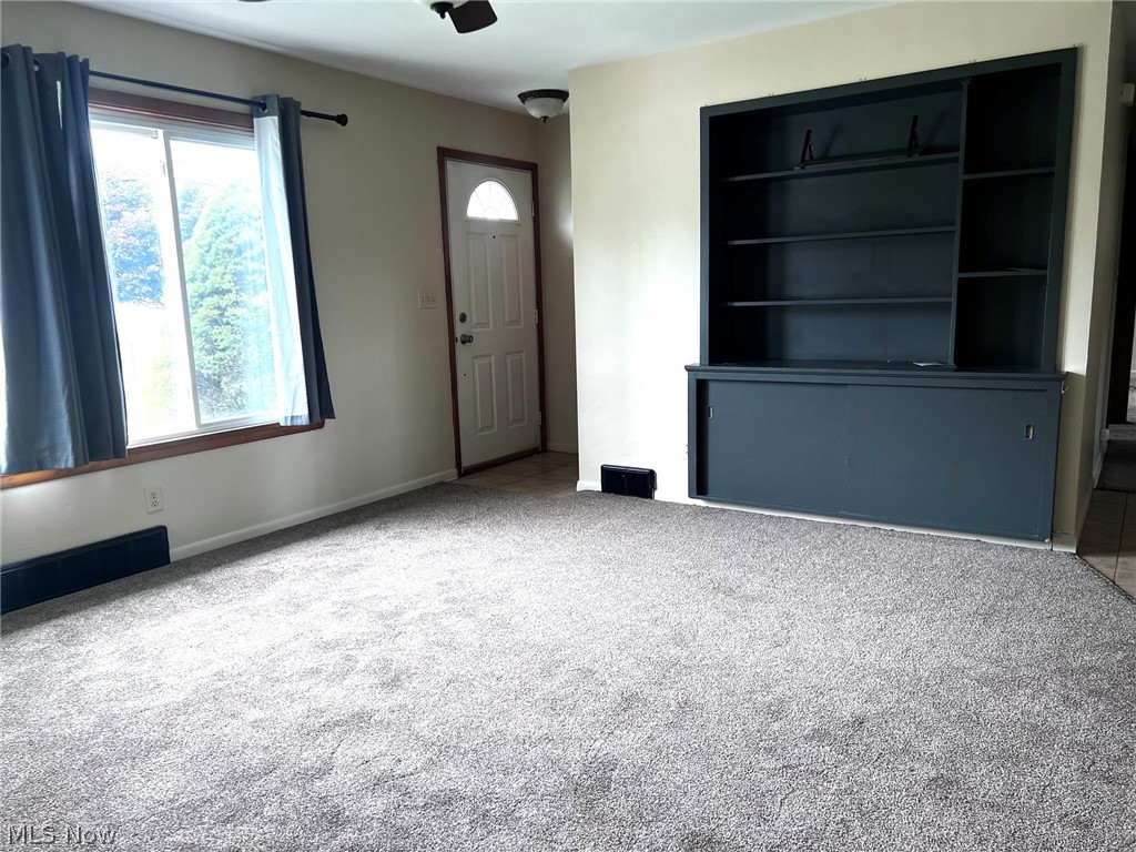 962 Adrian Circle Girard OH 44420