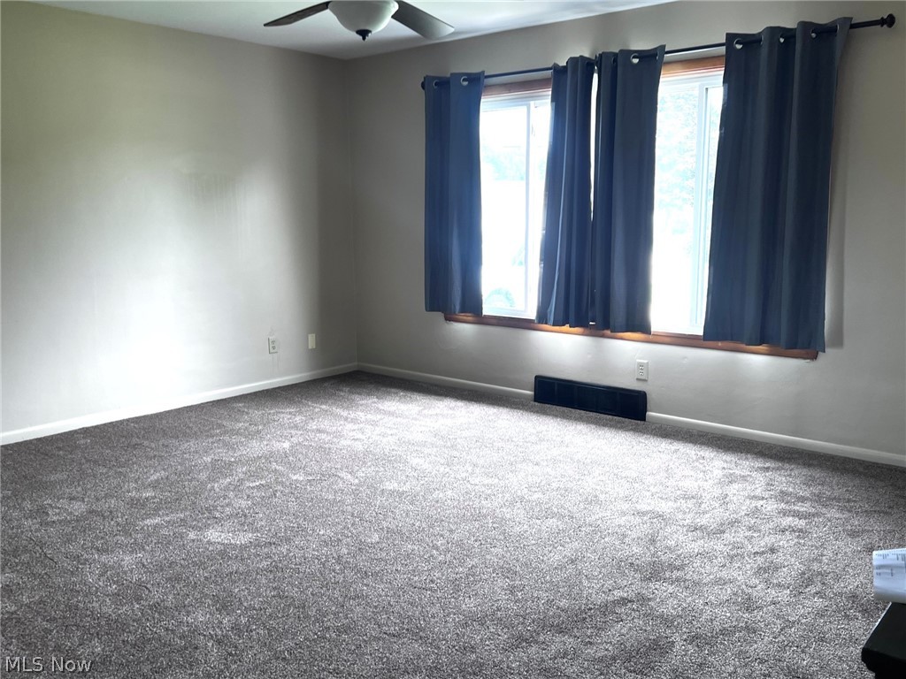 962 Adrian Circle Girard OH 44420