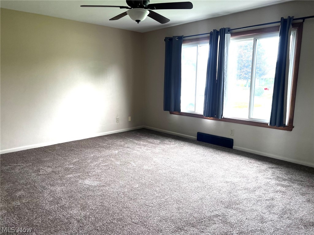 962 Adrian Circle Girard OH 44420