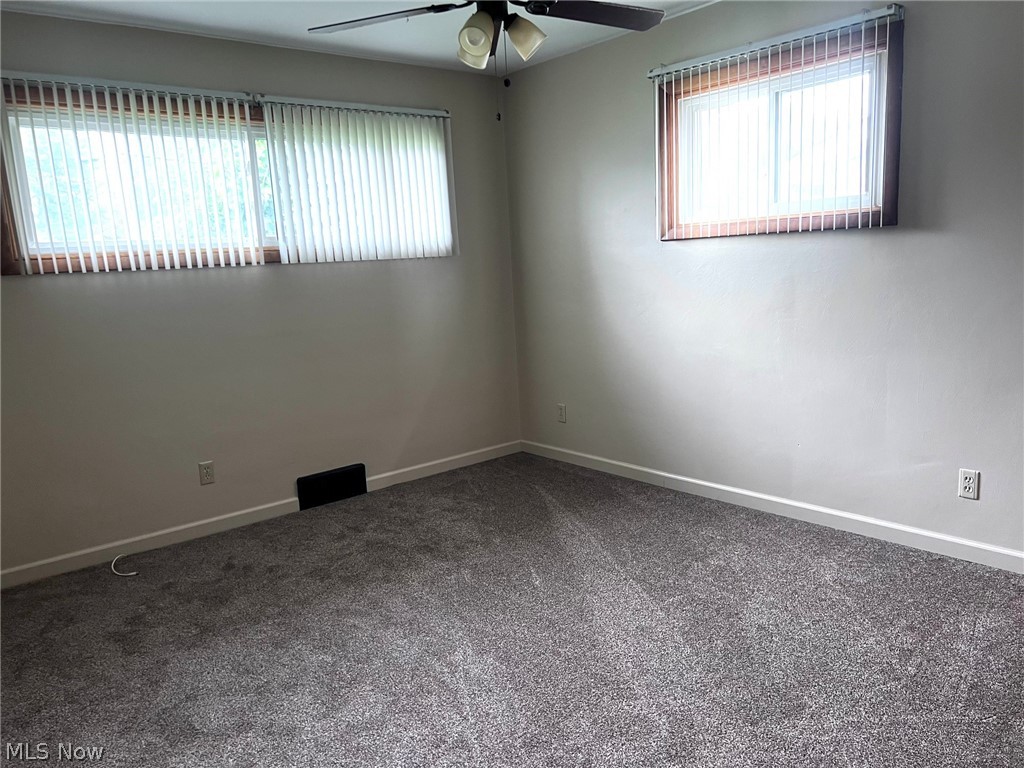 962 Adrian Circle Girard OH 44420