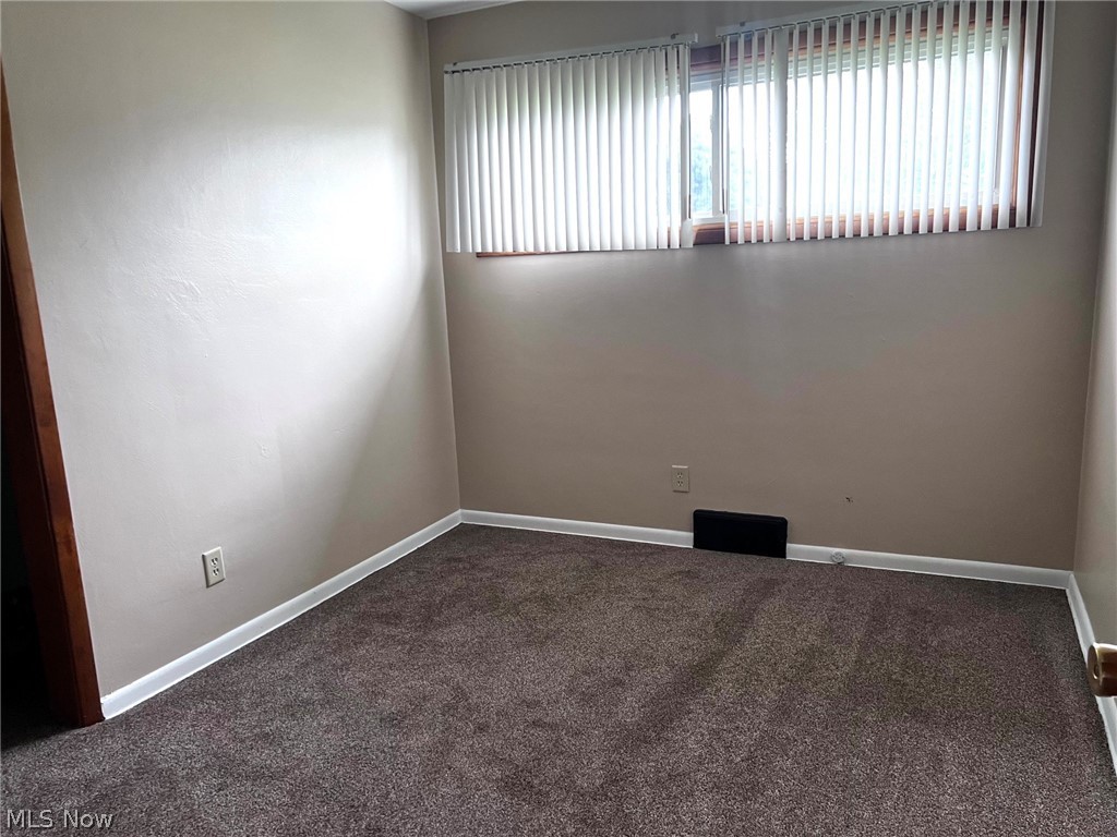 962 Adrian Circle Girard OH 44420