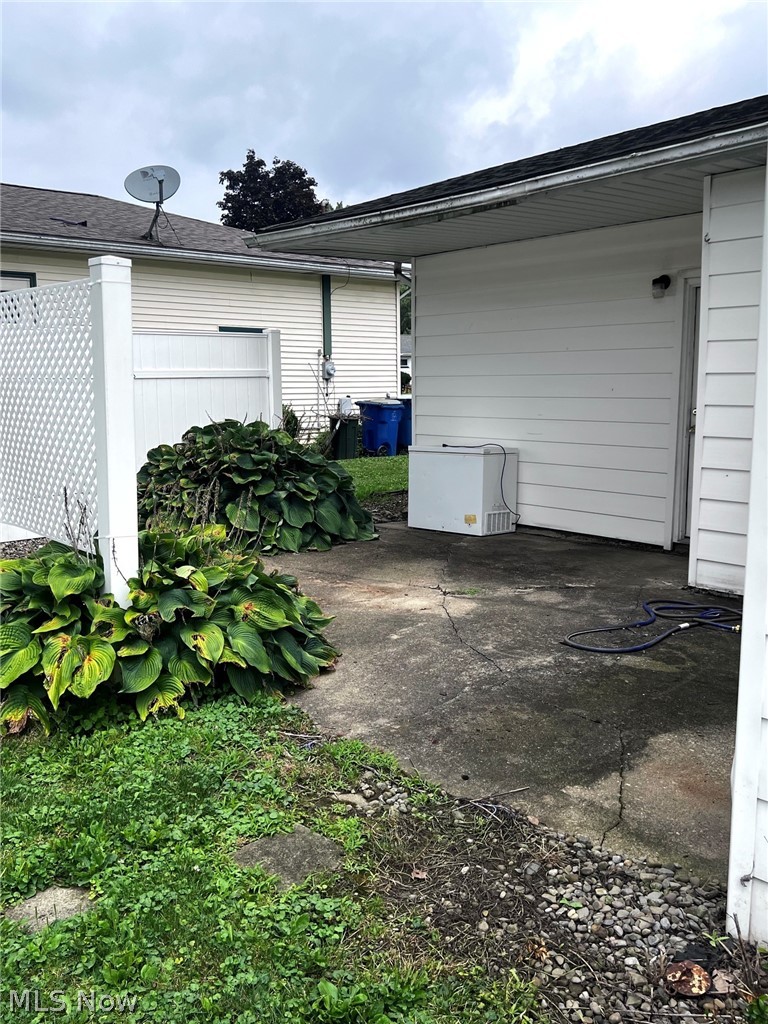 962 Adrian Circle Girard OH 44420