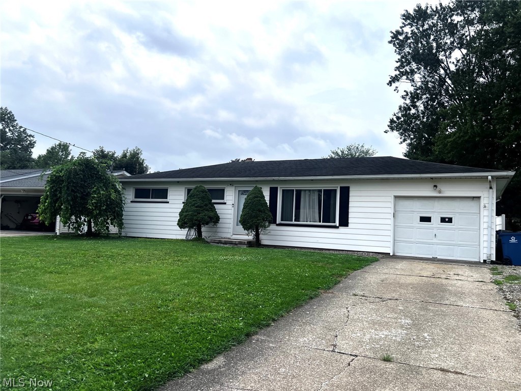 962 Adrian Circle Girard OH 44420